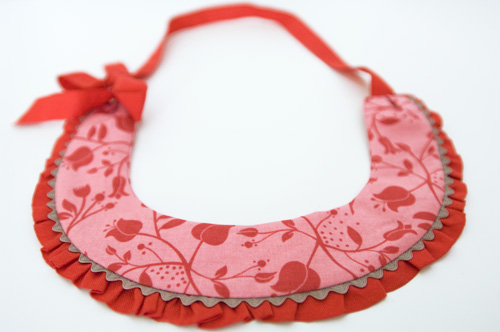 fabric necklace by PinkNounou