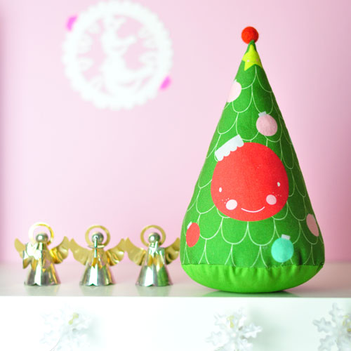 new-kids-Christmas-tree-by-PinkNounou-2