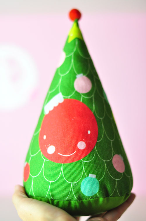 new-kids-Christmas-tree-by-PinkNounou-3