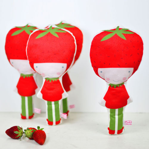 Strawberry doll by PinkNounou